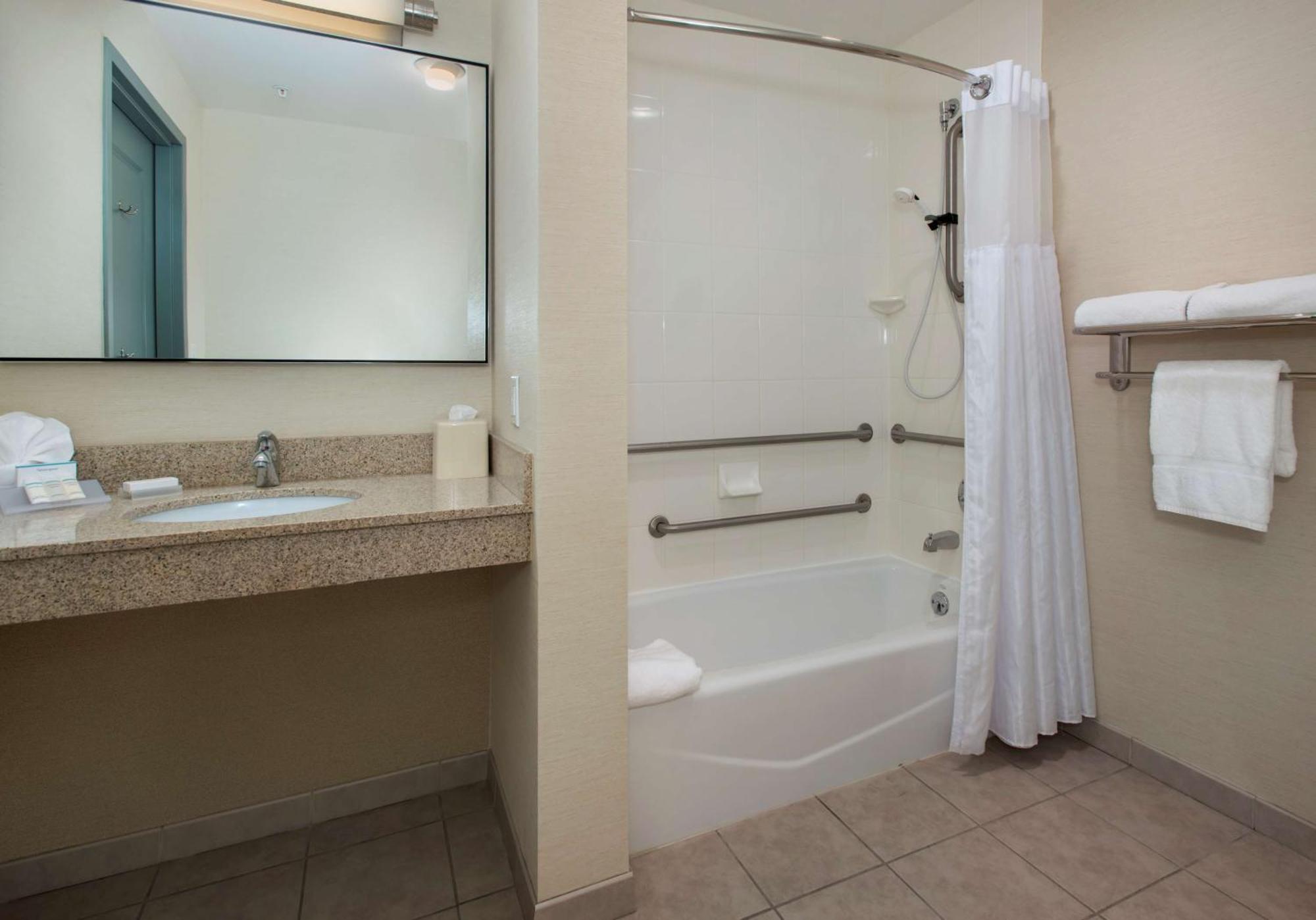 Hilton Garden Inn Albany Medical Center Exteriér fotografie